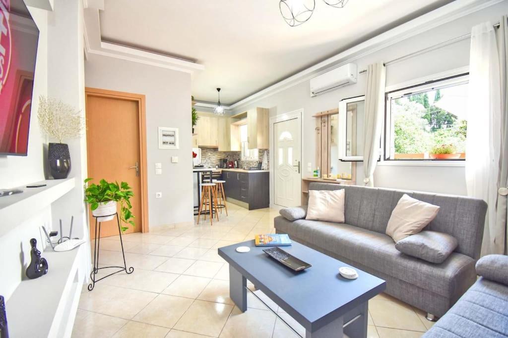 Kosmas Family House