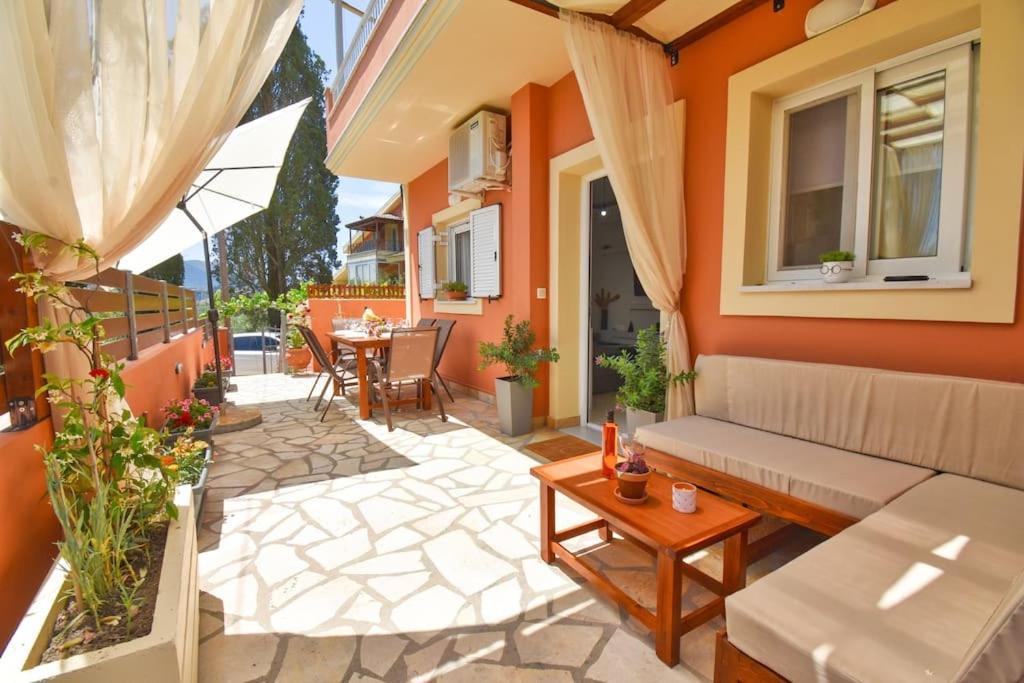 Kosmas Family House * Kanálion